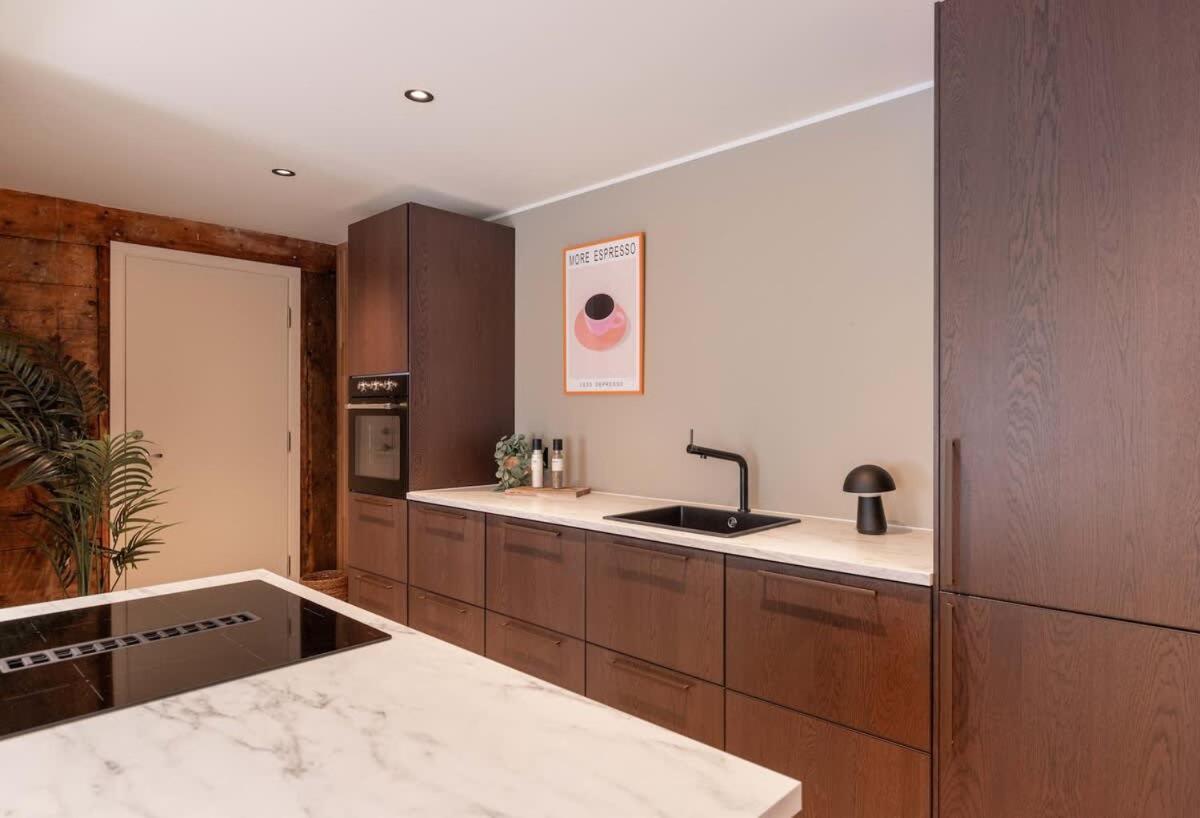Dinbnb L 50 Meters To Bryggen L New 2023 L Sunny Backyard Bergen